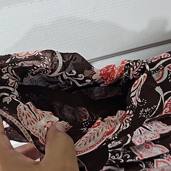 Brown and Pink Floral Top with Fabric Belt - Picture 6 of 12